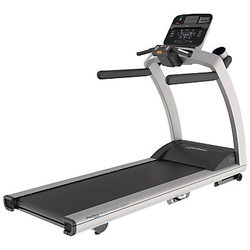 Life Fitness T5 Treadmill, Track Connect Console, Silver